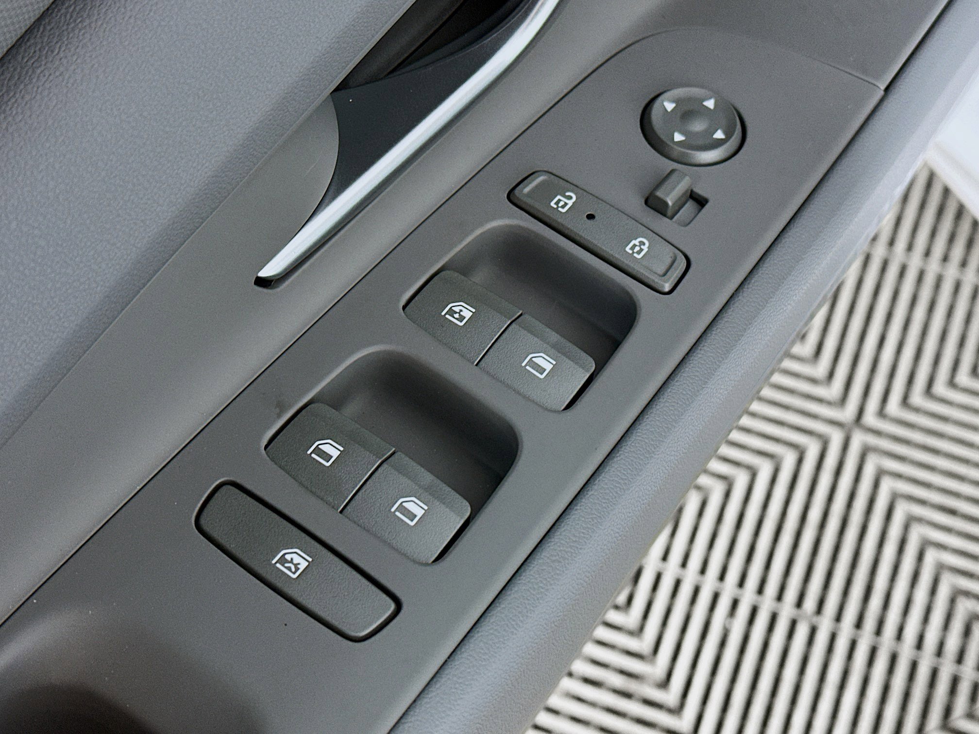 New 2026 Hyundai Elantra Sport image 17