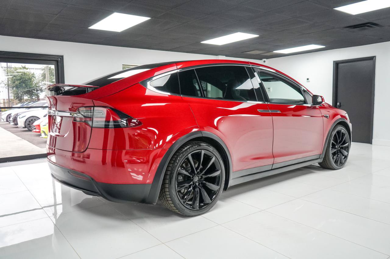 Used 2018 Tesla Model X 75D AWD/4WD image 5