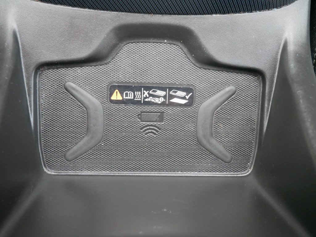 Used 2021 Chevrolet Colorado Z71 w/ Safety Package AWD/4WD image 24