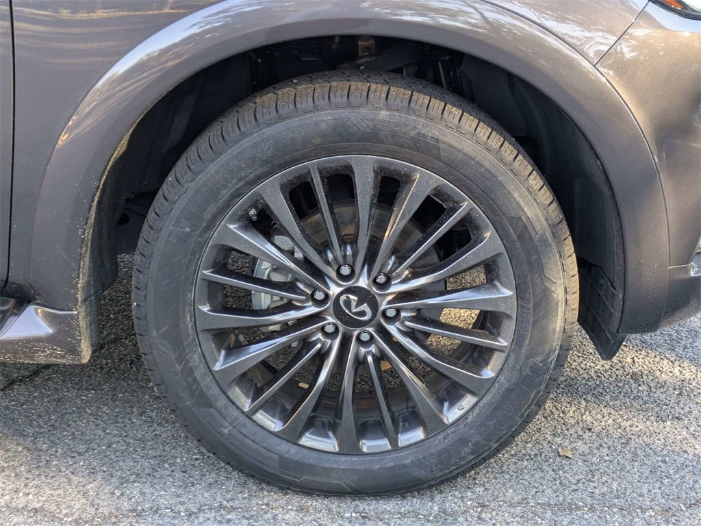 Used 2024 INFINITI QX80 Sensory image 12