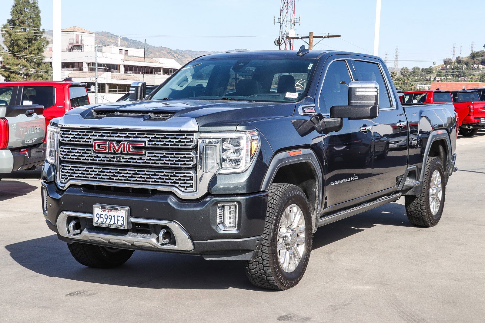 Used 2021 GMC Sierra 2500 Denali w/ Denali Ultimate Package image 3