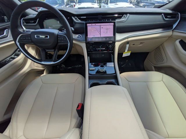 New 2025 Jeep Grand Cherokee Limited w/ Trailer Tow Package image 13