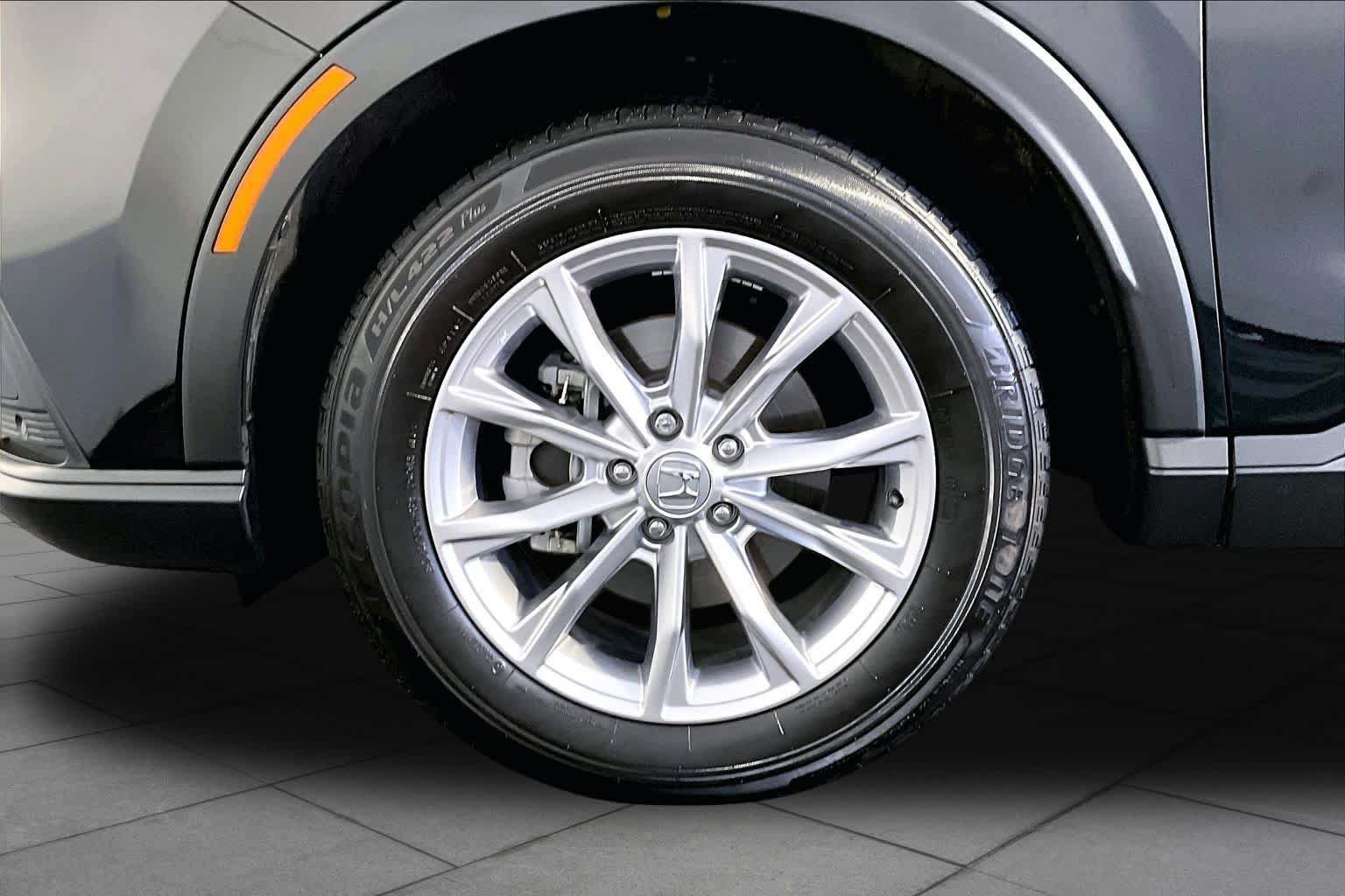 Used 2024 Honda CR-V EX-L image 11