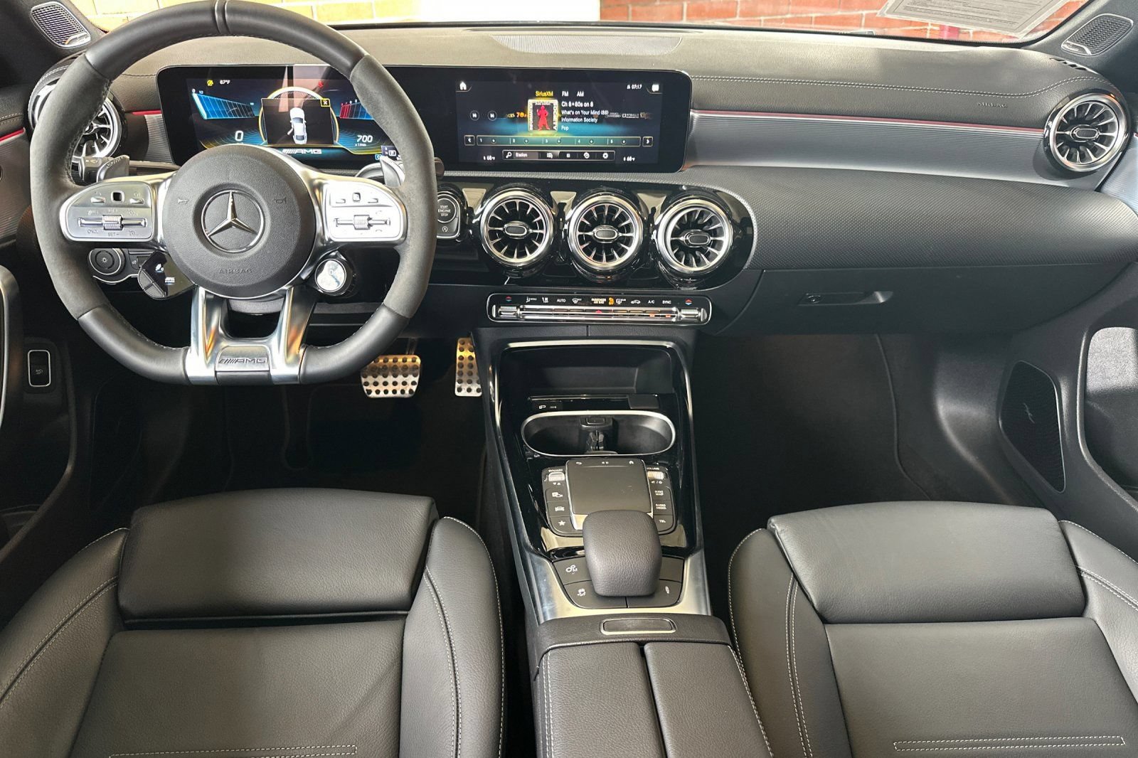 Certified 2023 Mercedes-Benz CLA 35 AMG 4MATIC image 17