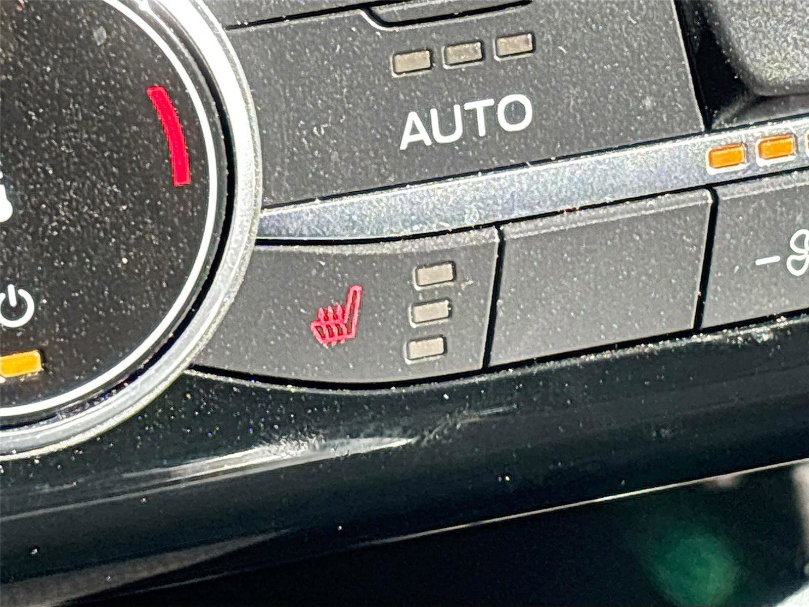 Used 2022 Ford Escape Titanium w/ Titanium Elite Package image 23