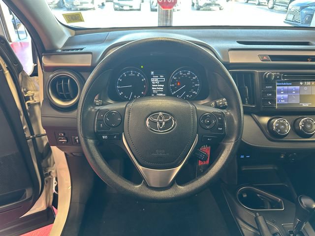 Used 2018 Toyota RAV4 LE w/ Carpet Mat Package FWD image 19