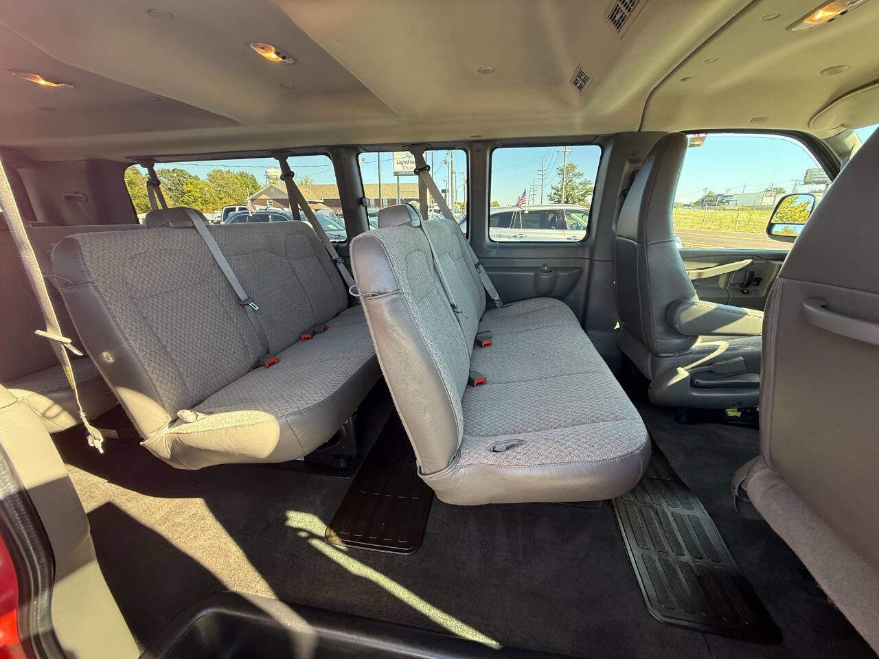 Used 2016 Chevrolet Express 3500 LT w/ LT Preferred Equipment Group image 10