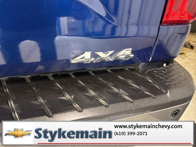 Used 2017 Nissan Titan Platinum Reserve image 13