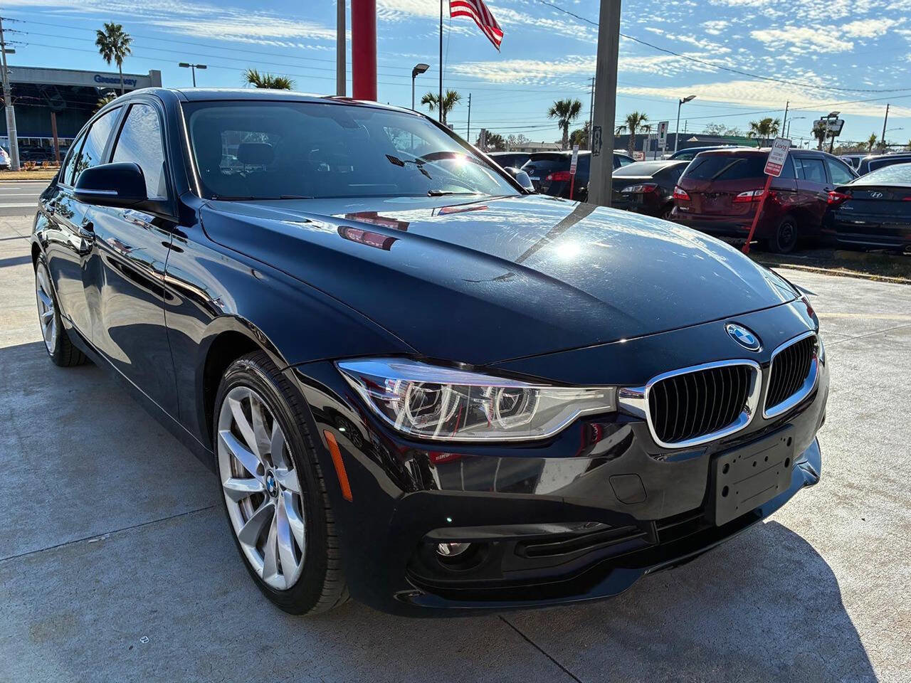 Used 2018 BMW 320i Sedan image 11