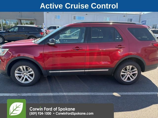 Used 2018 Ford Explorer XLT w/ Equipment Group 202A AWD/4WD image 9