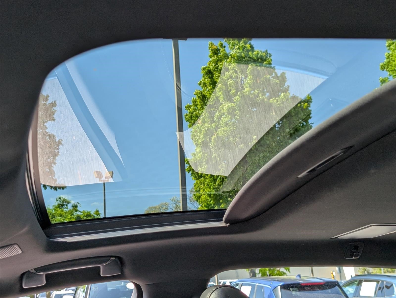 Used 2019 Lexus LS 500 AWD w/ Accessory Package (Z2) image 19