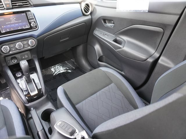 Used 2025 Nissan Versa SV FWD image 14