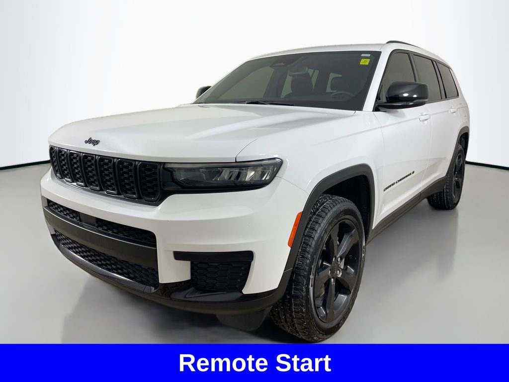Used 2023 Jeep Grand Cherokee L Laredo image 3
