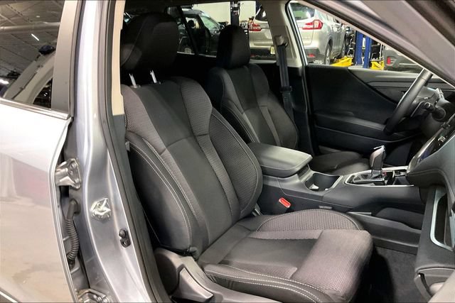 Used 2025 Subaru Outback Premium AWD/4WD image 7