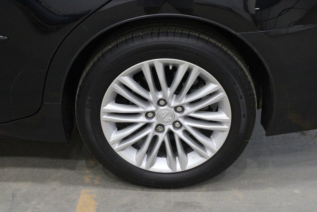 Used 2018 Lexus ES 350 w/ Navigation System Package image 44