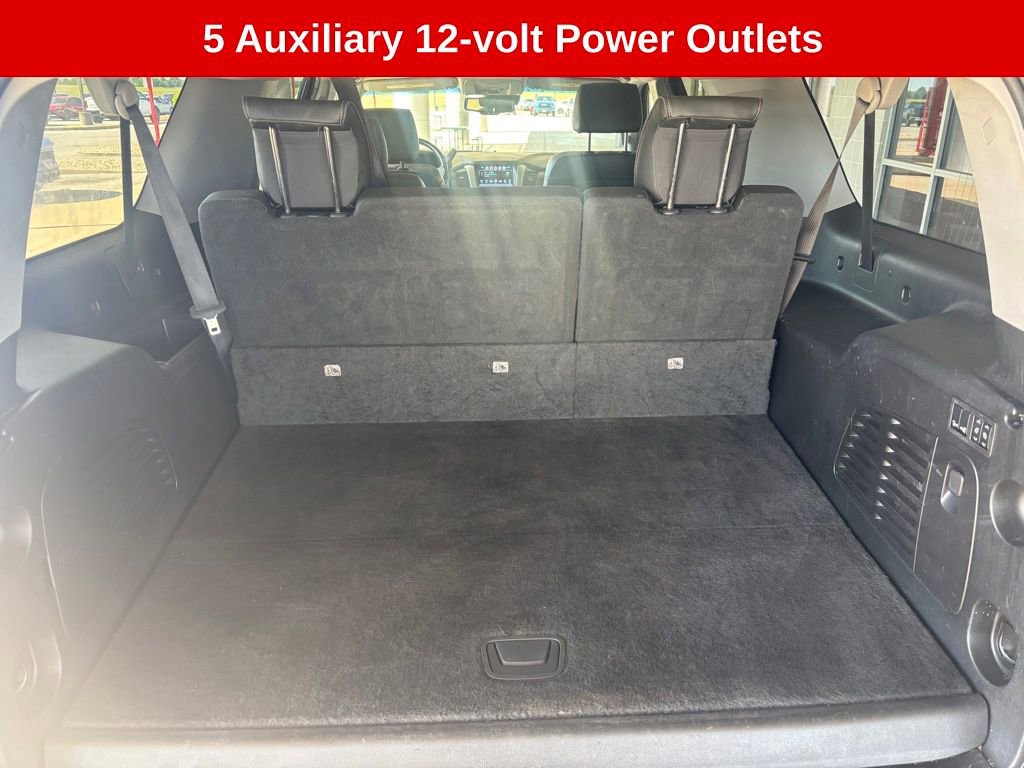 Used 2018 GMC Yukon XL Denali w/ Open Road Package AWD/4WD image 11