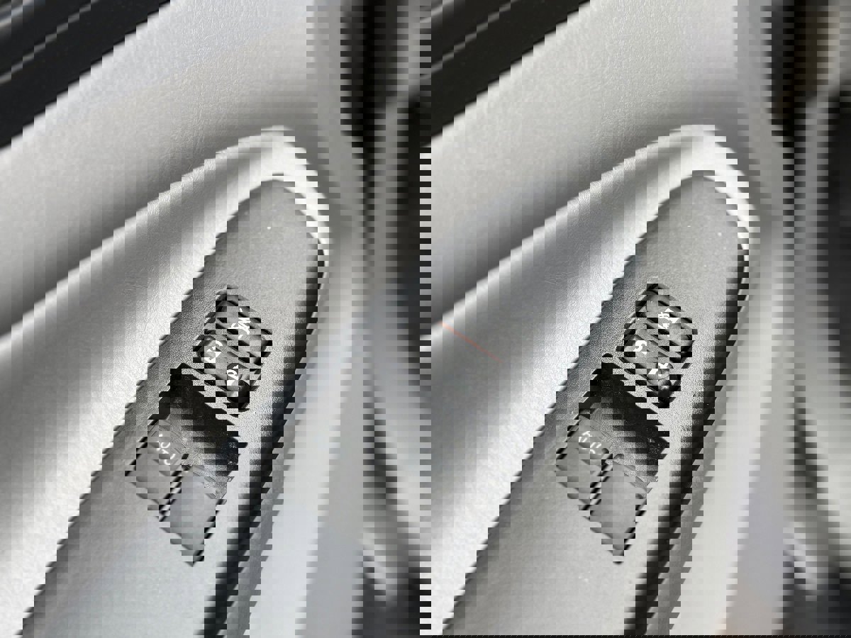 Used 2012 Toyota Tacoma 4x4 Access Cab w/ SR5 Pkg image 12