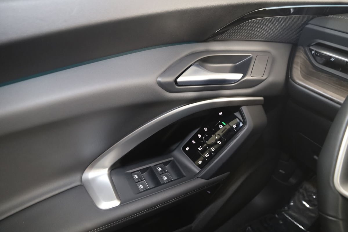 Used 2025 Audi Q5 Premium w/ Convenience Package AWD/4WD image 29