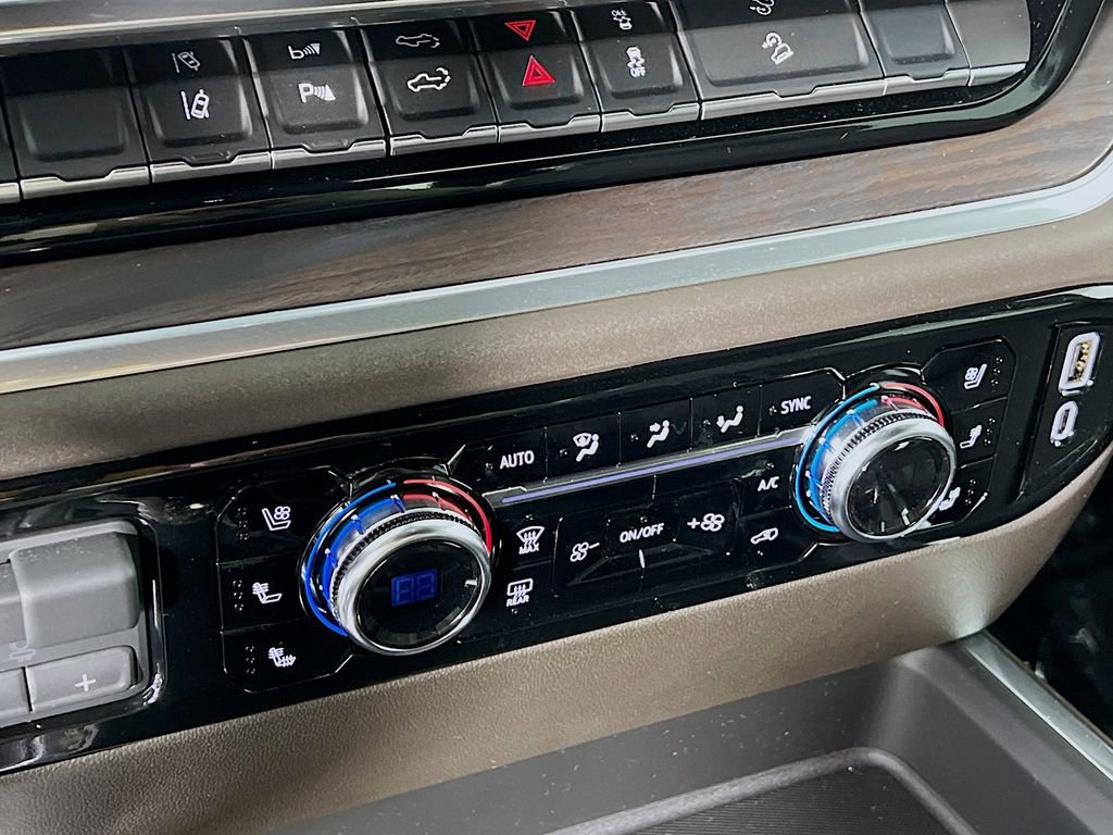 Used 2026 GMC Sierra 3500 SLT w/ SLT Premium Package image 13