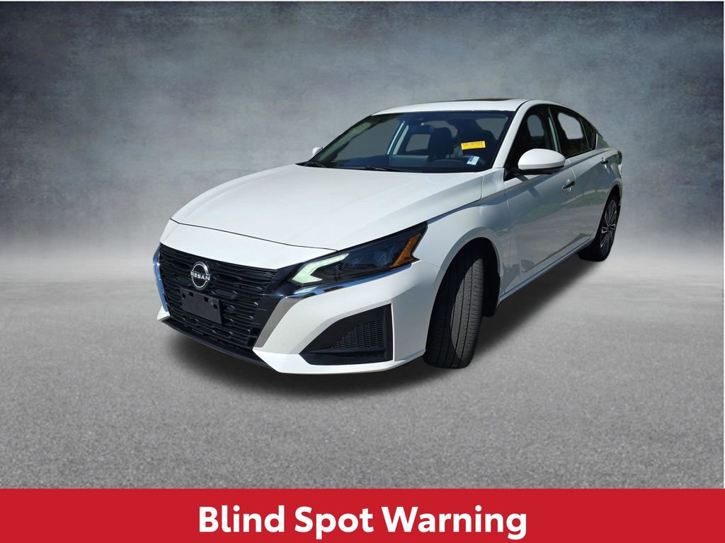 Used 2024 Nissan Altima 2.5 SL AWD/4WD image 11