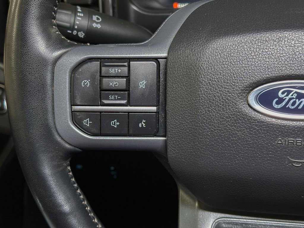 Used 2024 Ford F250 Lariat w/ Black Appearance Package AWD/4WD image 33
