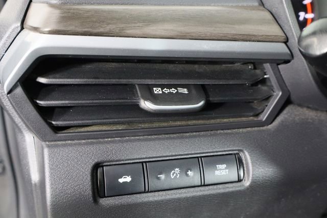 Used 2023 Nissan Altima 2.5 SV FWD image 23
