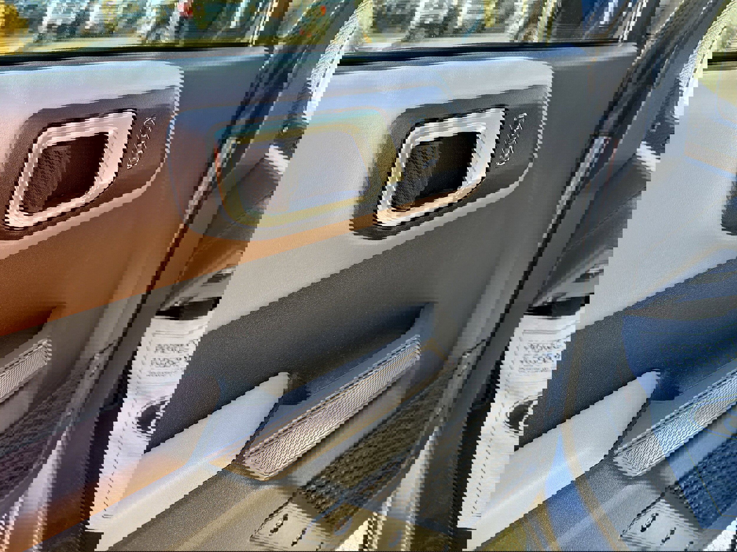 Used 2021 Ford Bronco Wildtrak image 11