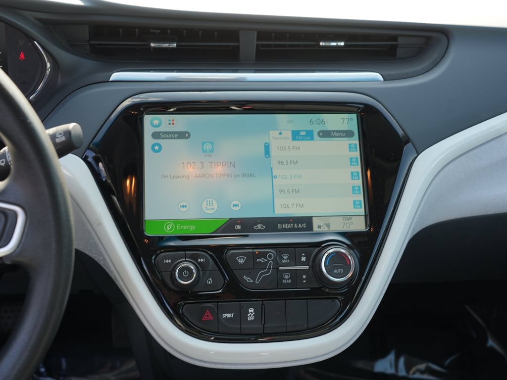 Used 2018 Chevrolet Bolt LT FWD image 22