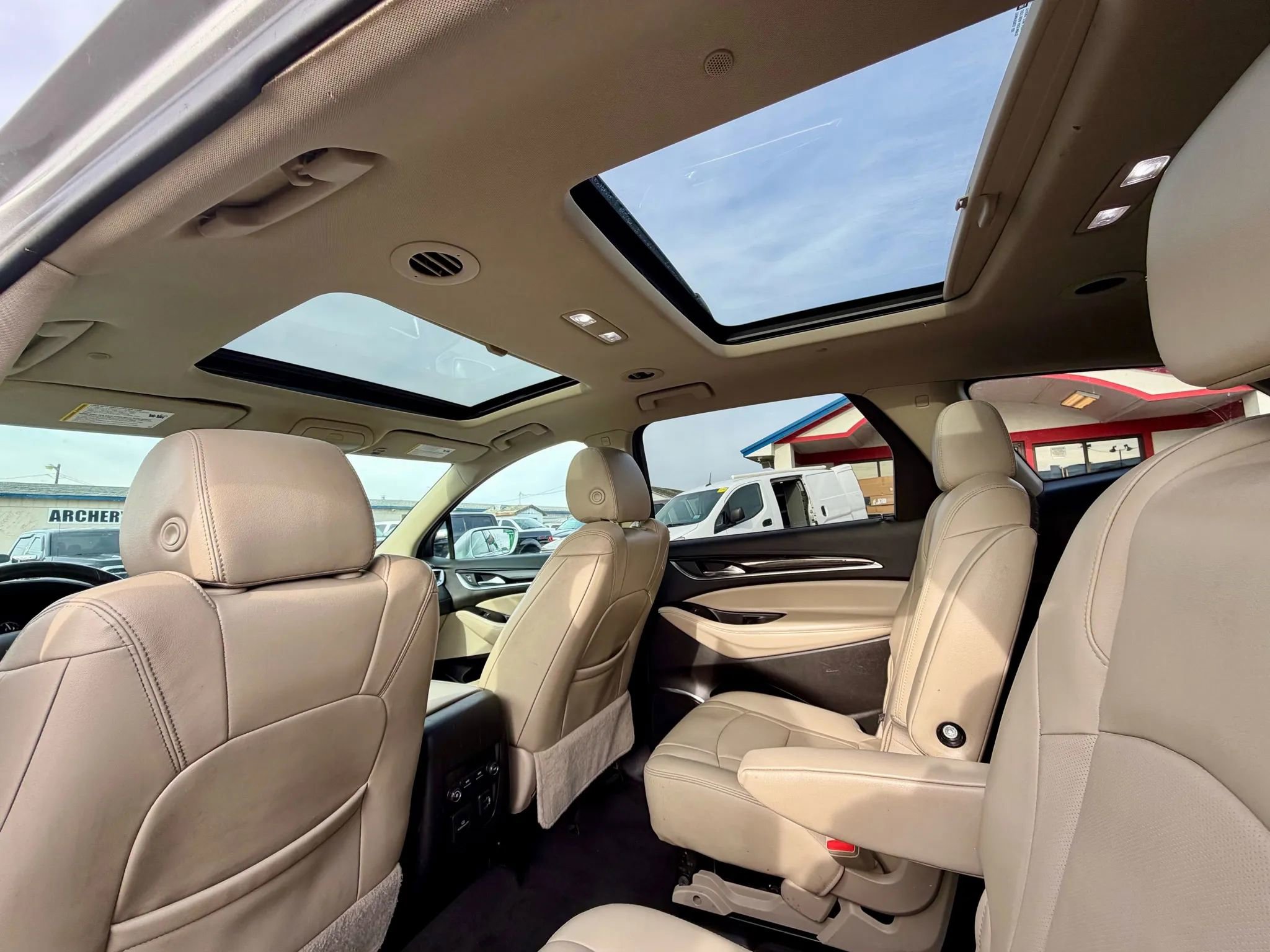 Used 2020 Buick Enclave Essence w/ Sport Touring Edition image 15