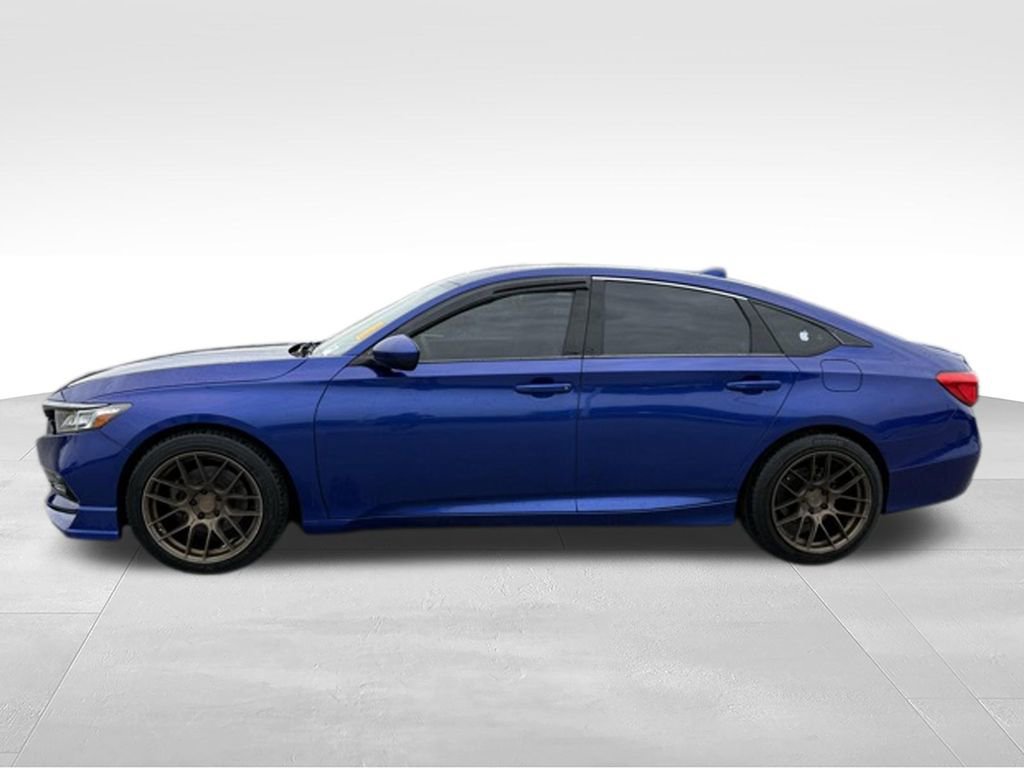 Used 2019 Honda Accord Sport image 2