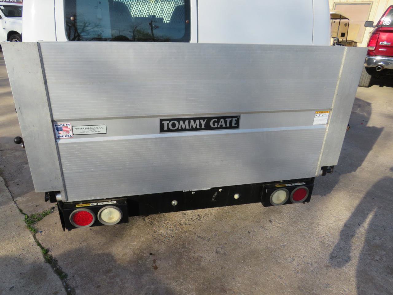 Used 2001 Ford E-150 and Econoline 150 RWD image 19