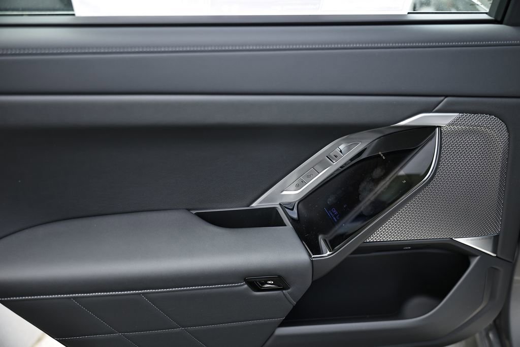 New 2026 BMW i7 eDrive50 w/ M Sport Package image 25