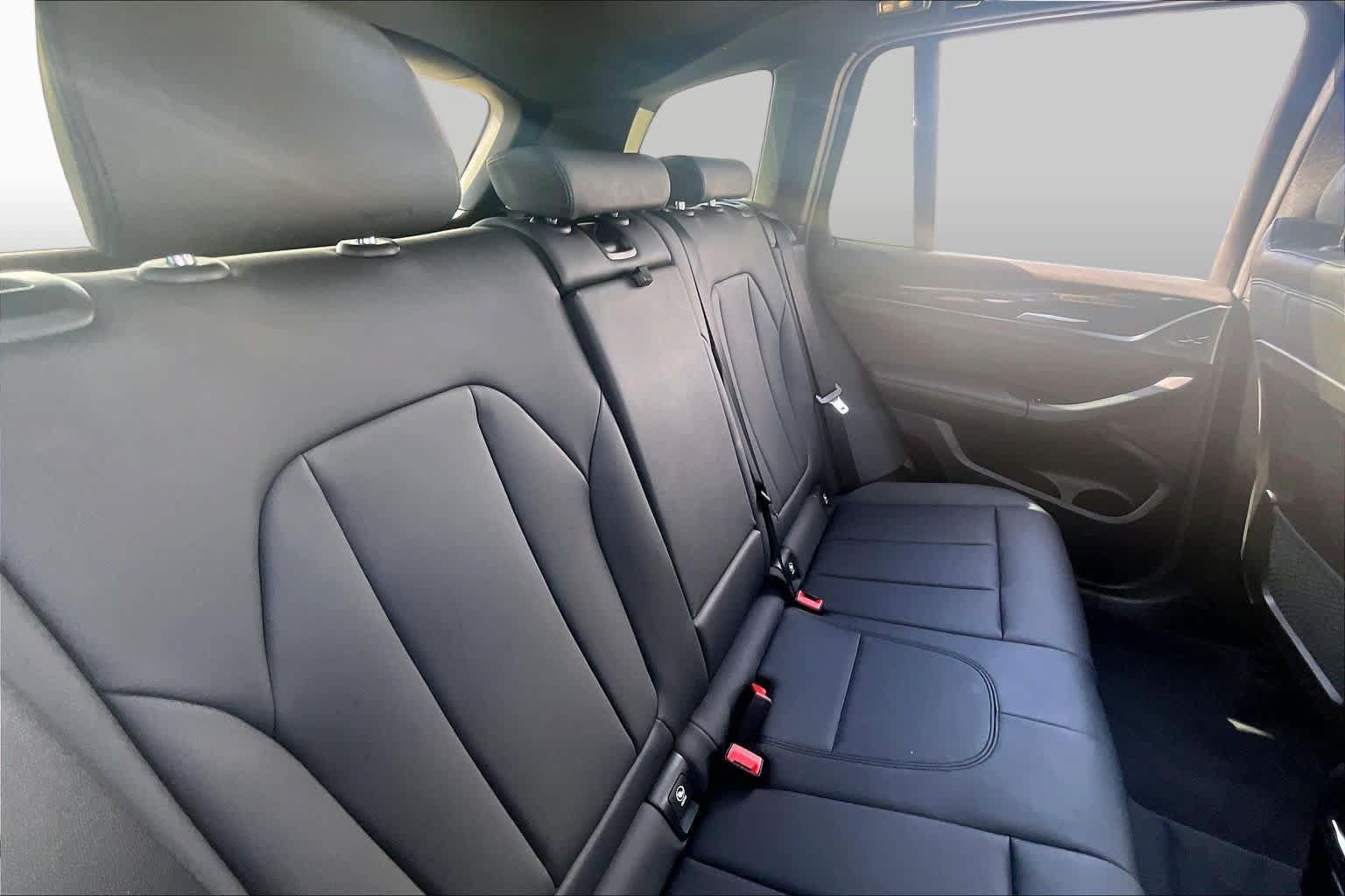 Used 2019 BMW X3 sDrive30i w/ Convenience Package RWD image 18
