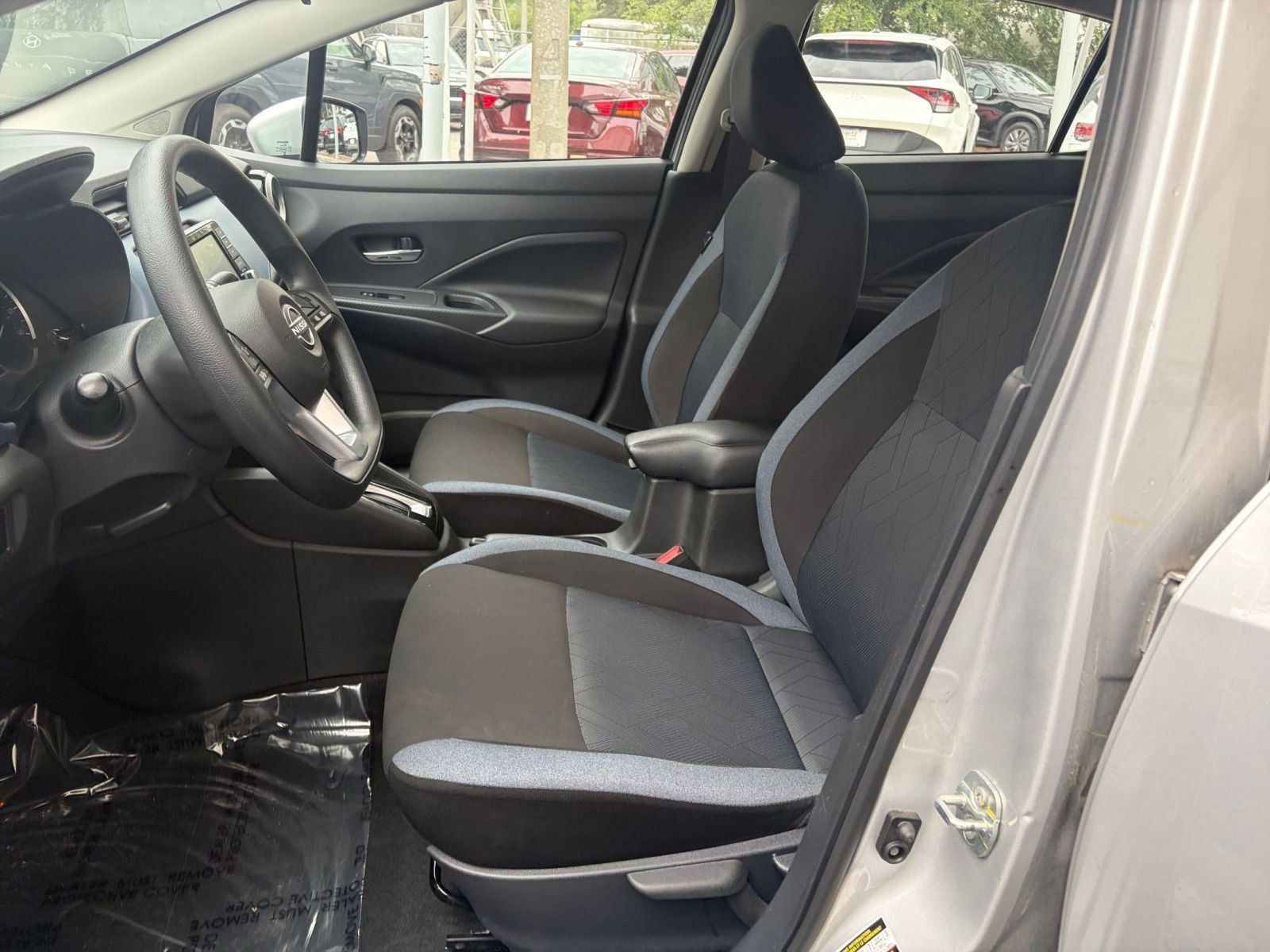 Used 2025 Nissan Versa SV FWD image 25