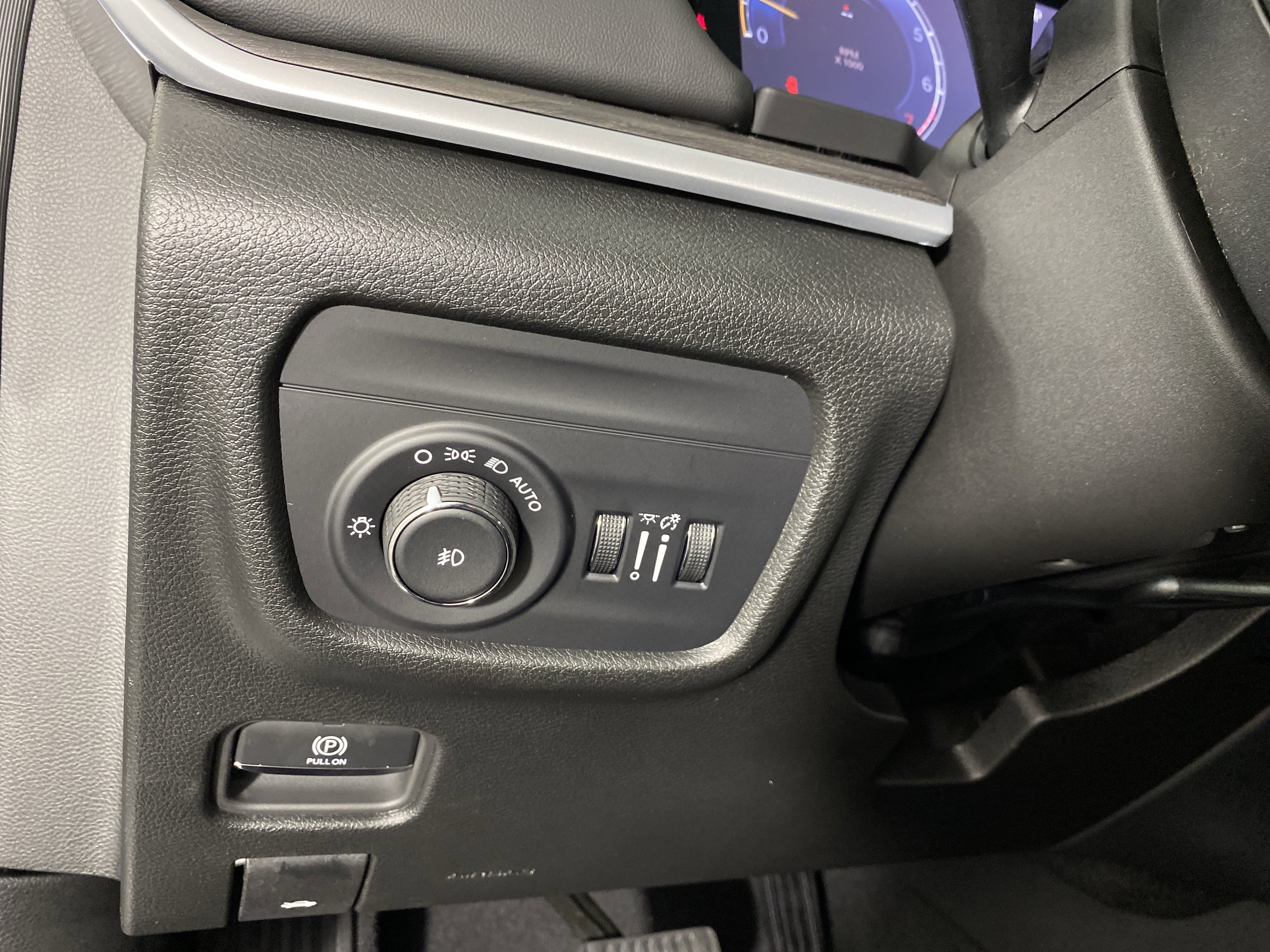 New 2025 Jeep Grand Cherokee L Limited w/ Black Appearance Package image 24