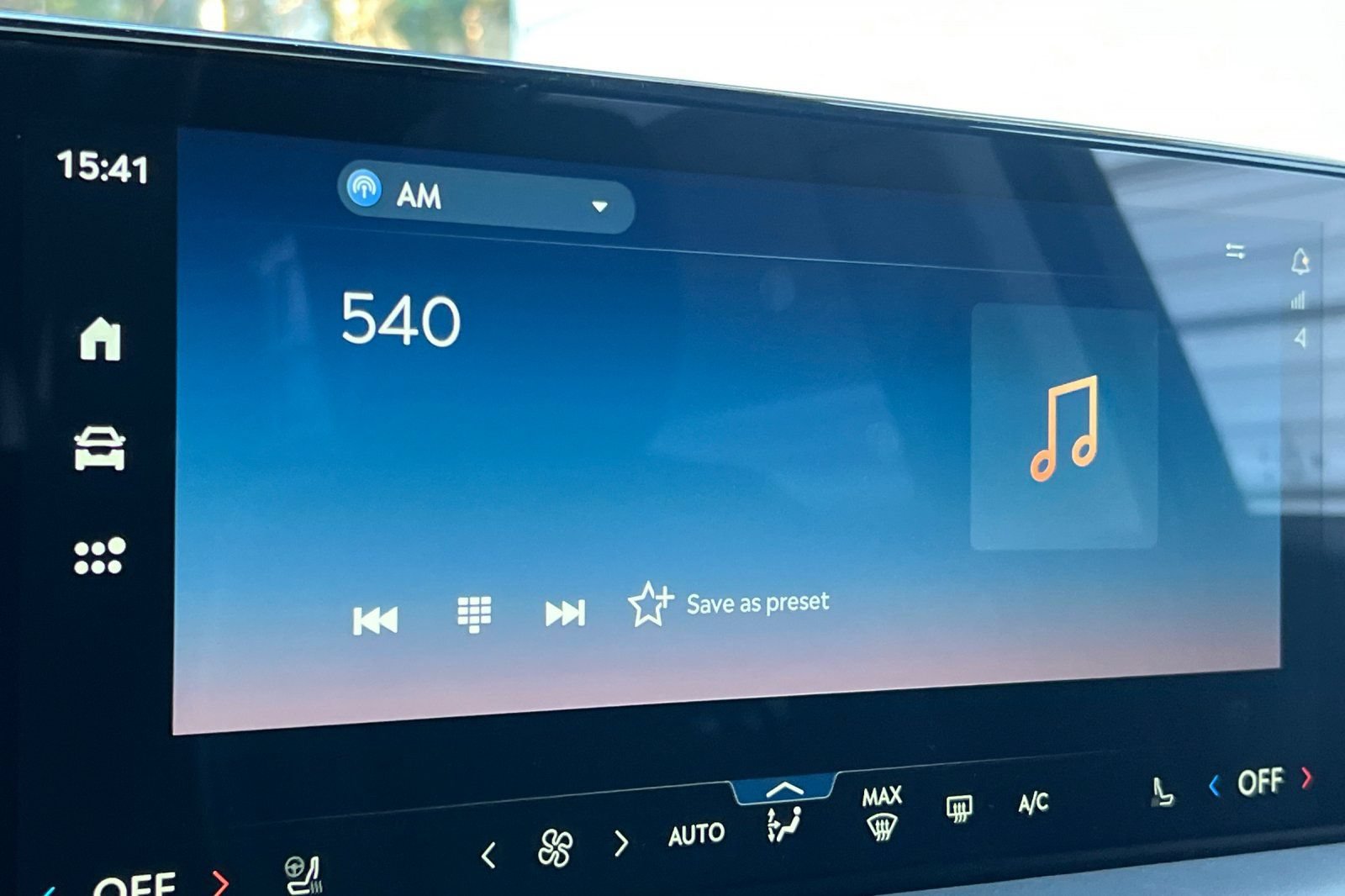 New 2026 Lincoln Aviator AWD w/ Jet Appearance Package image 16