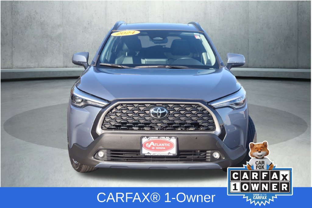 Used 2024 Toyota Corolla Cross XLE w/ Convenience Package AWD/4WD image 2
