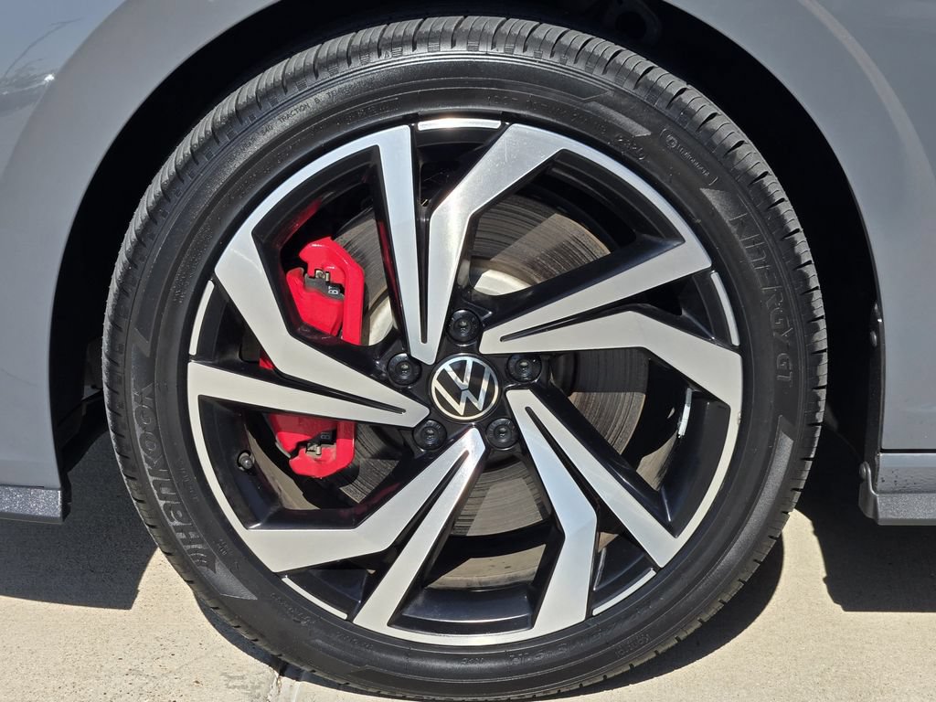 Used 2024 Volkswagen Jetta GLI Autobahn FWD image 11