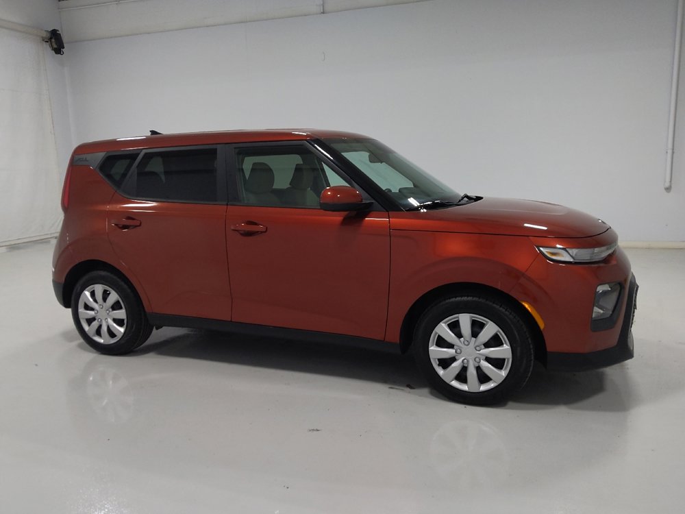 Used 2020 Kia Soul LX image 11