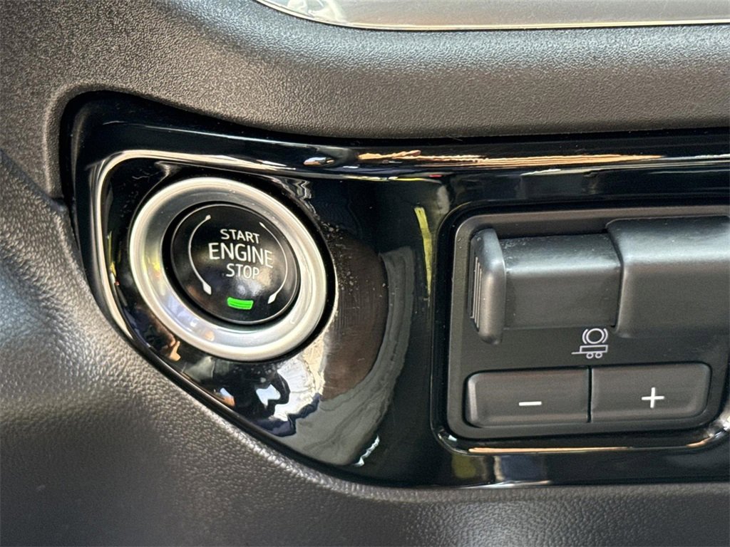 Used 2024 Chevrolet Silverado 1500 LT Trail Boss w/ Protection Package image 15