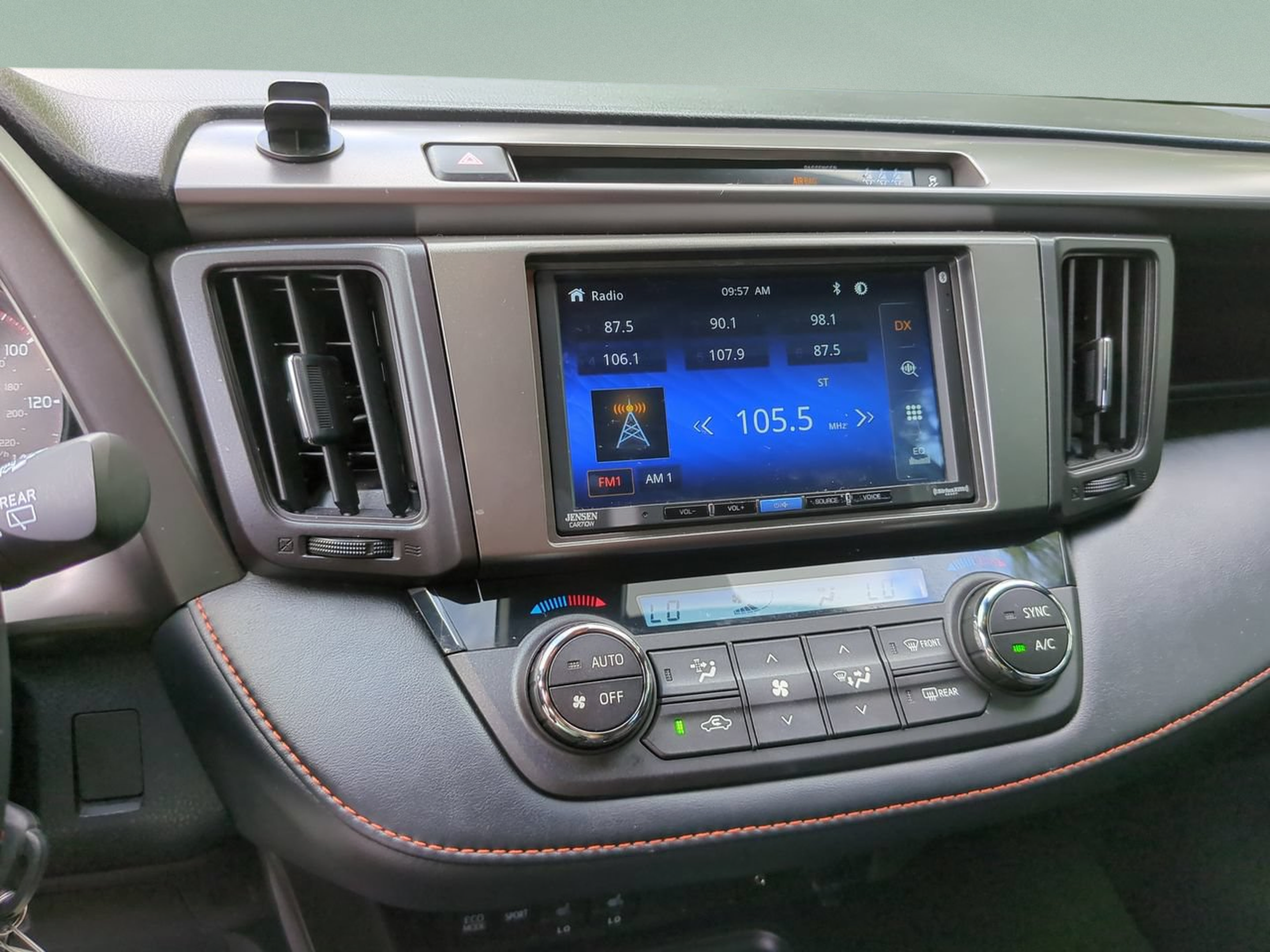 Used 2018 Toyota RAV4 SE w/ Cargo Management Package FWD image 24