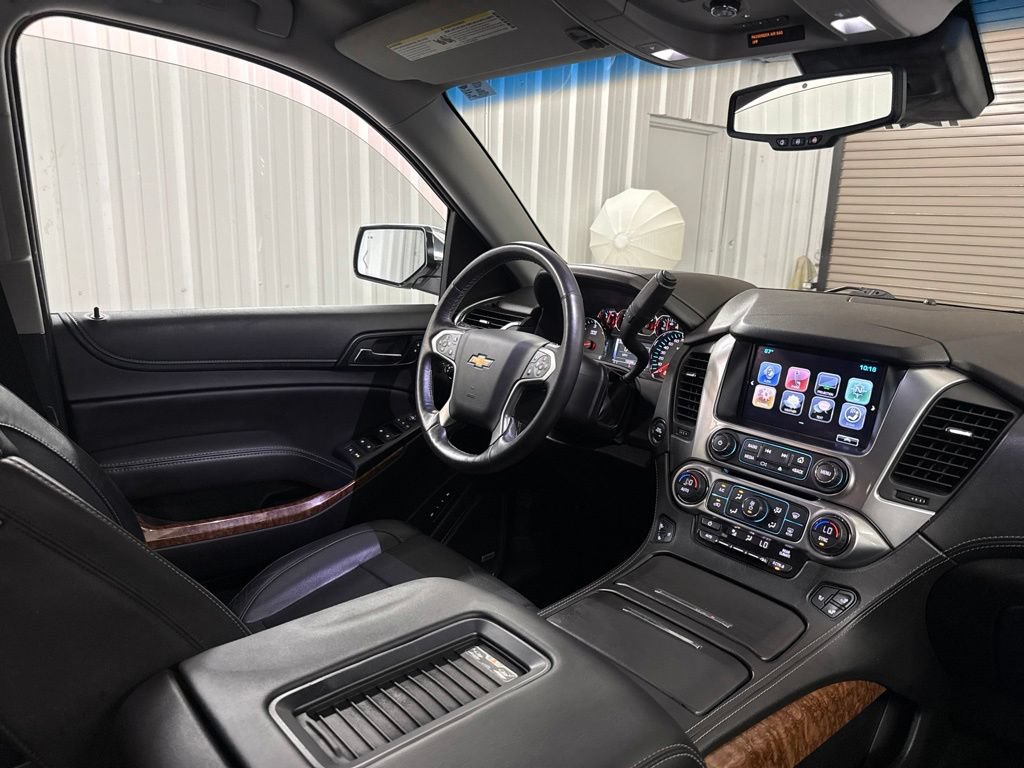 Used 2018 Chevrolet Suburban Premier AWD/4WD image 22
