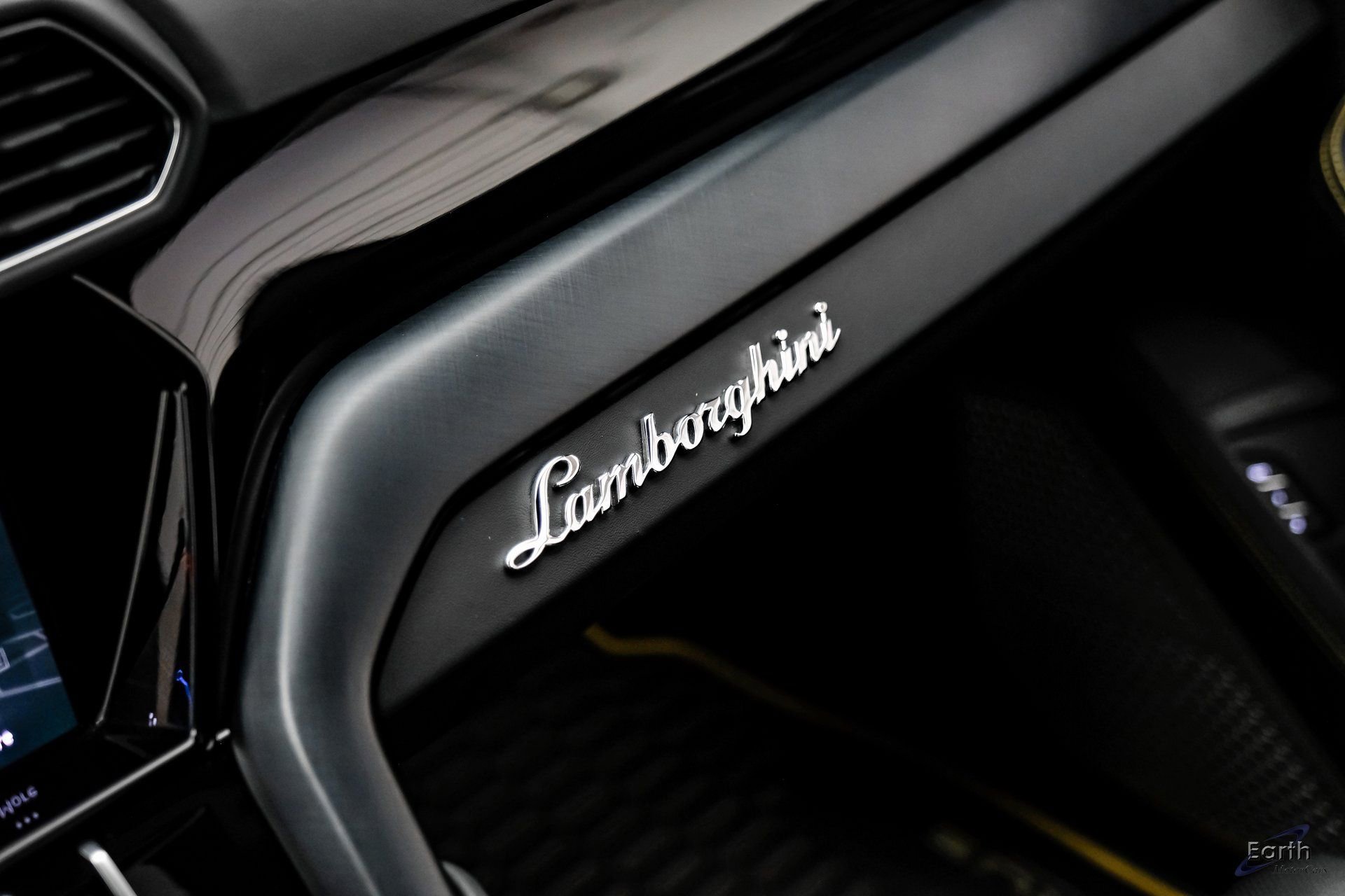 Used 2021 Lamborghini Urus image 75