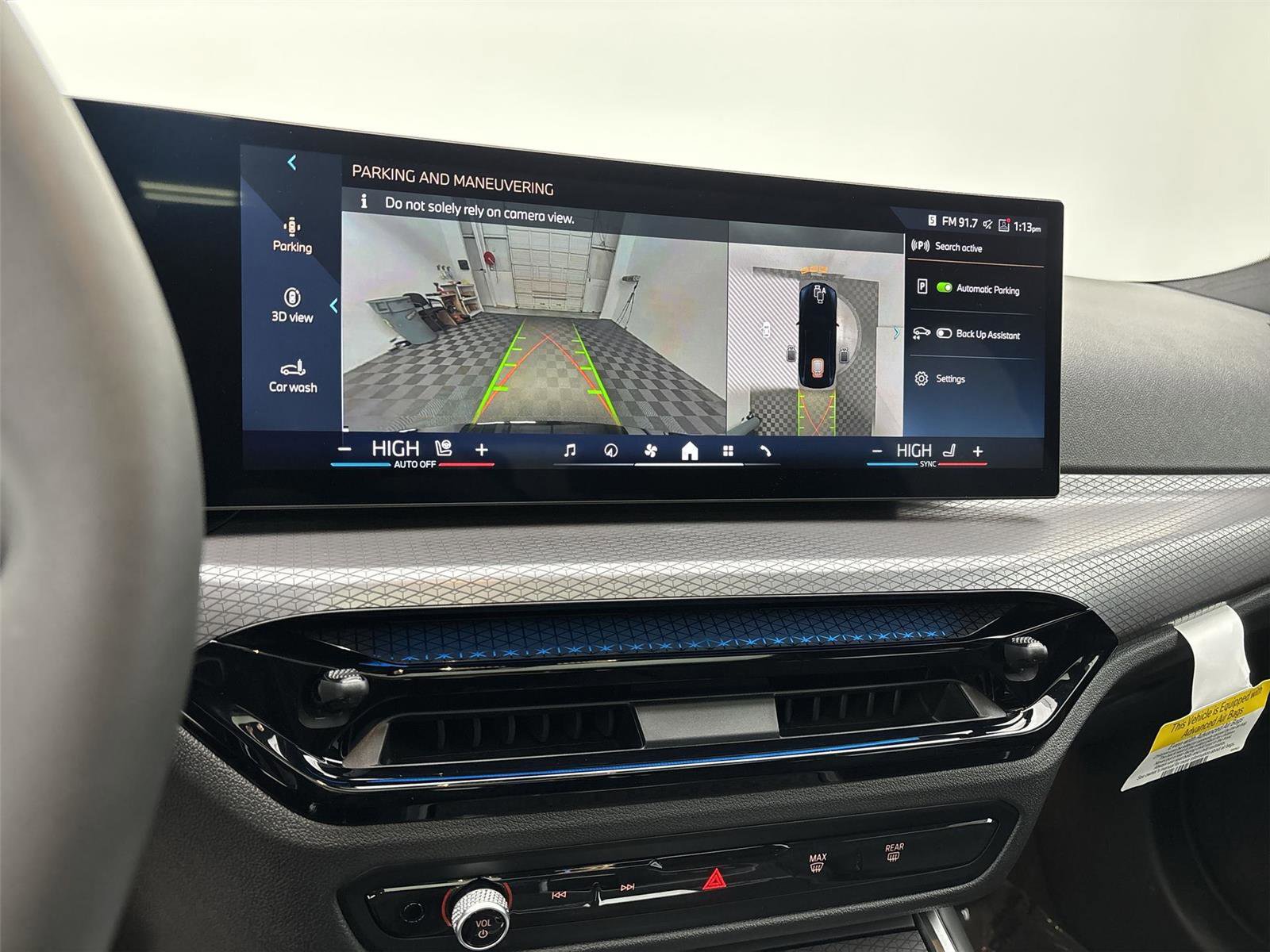 Used 2025 BMW i4 xDrive40i w/ Parking Assistance Package image 30