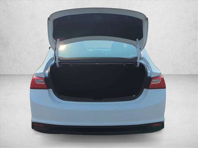 Used 2023 Chevrolet Malibu LS FWD image 9