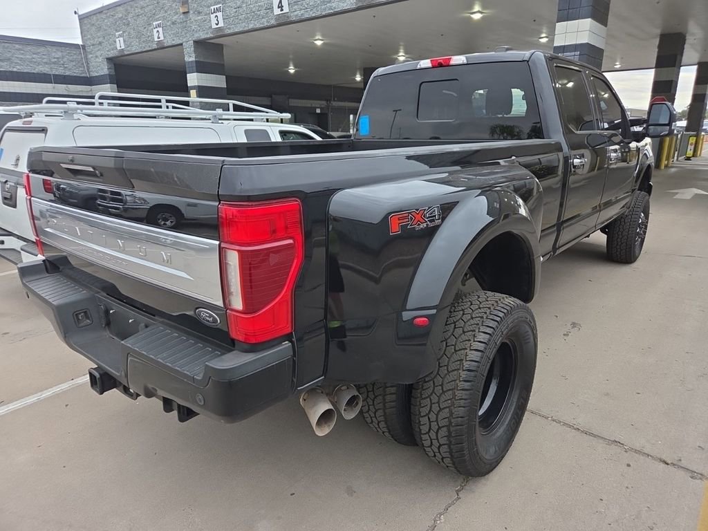 Used 2020 Ford F350 Platinum image 2