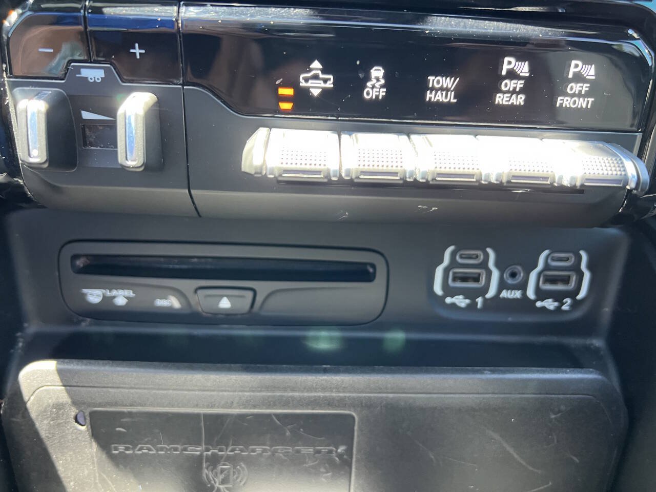 Used 2019 RAM 1500 Limited AWD/4WD image 14