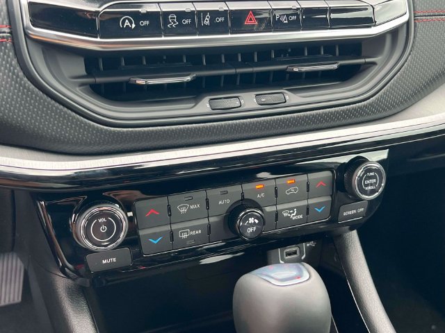 New 2026 Jeep Compass Trailhawk AWD/4WD image 9