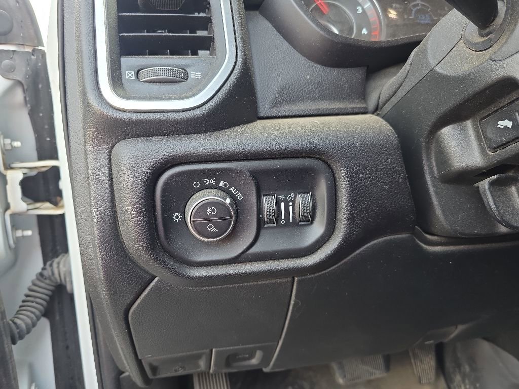 Used 2022 RAM 2500 Laramie AWD/4WD image 11