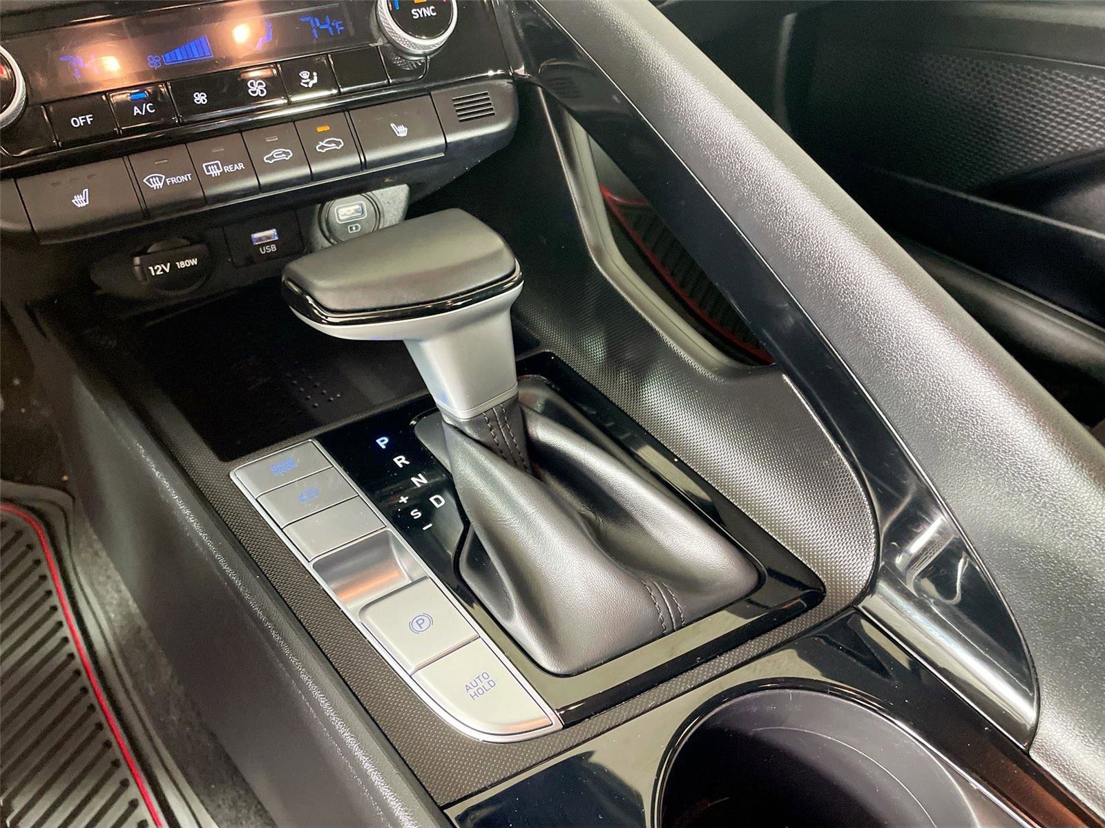 Used 2023 Hyundai Elantra SEL w/ Convenience Package FWD image 15